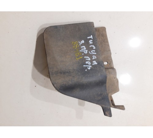 Брызговик (задний правый передний)