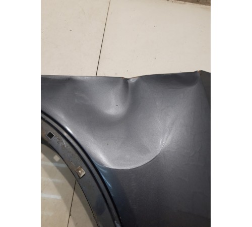 Крыло переднее правое