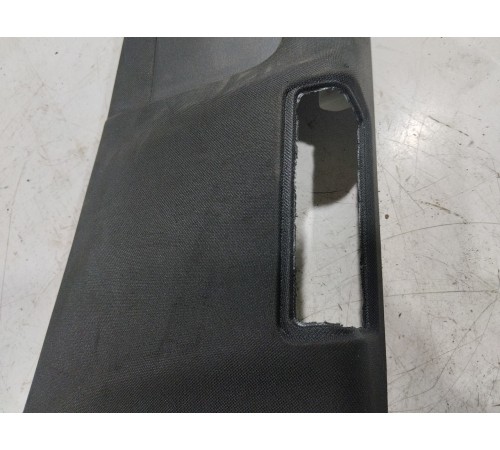 Обшивка центральной стойки(правая верхняя)