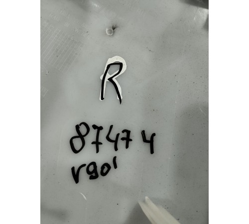 Обшивка центральной стойки(правая верхняя)