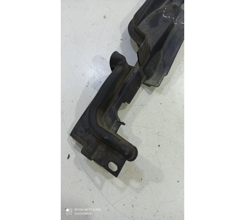 Пыльник крыла передний левый