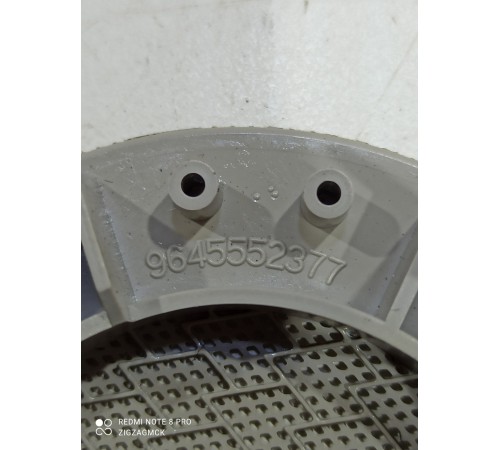 Накладка (решетка) динамика