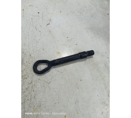 Крюк буксировочный