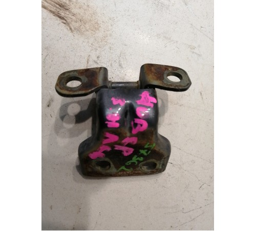 Петля двери задняя левая нижняя