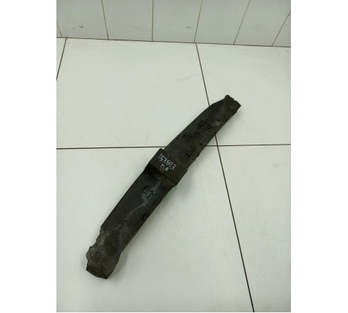 Уплотнитель крыла передний правый