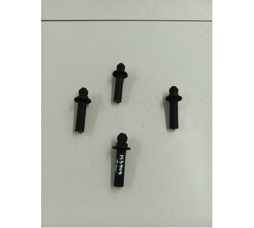 Комплект креплений накладки двигателя