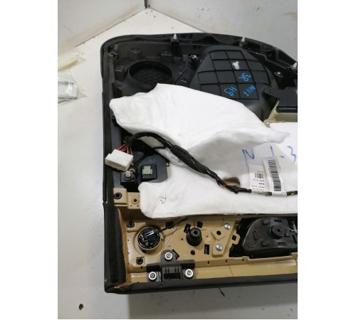 Обшивка двери задняя правая