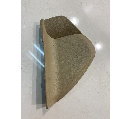 Боковая накладка торпеды (левая)