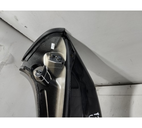 Спойлер крышки двери багажника