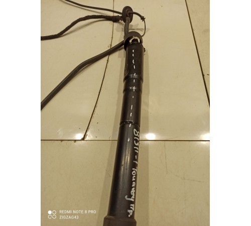 Амортизатор крышки багажника(правый)