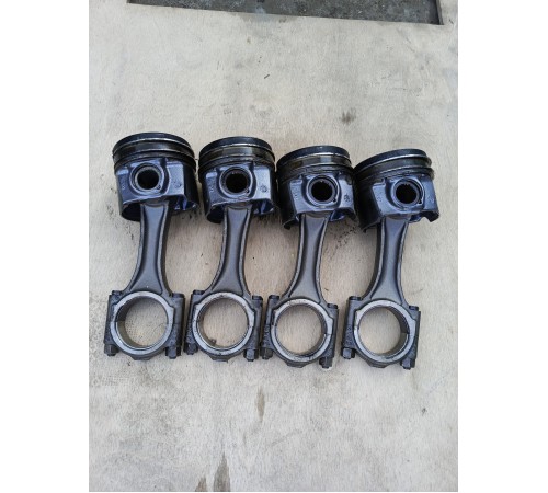 Поршень с шатуном