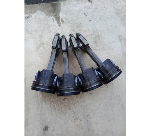 Поршень с шатуном