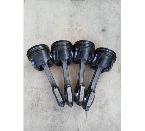 Поршень с шатуном