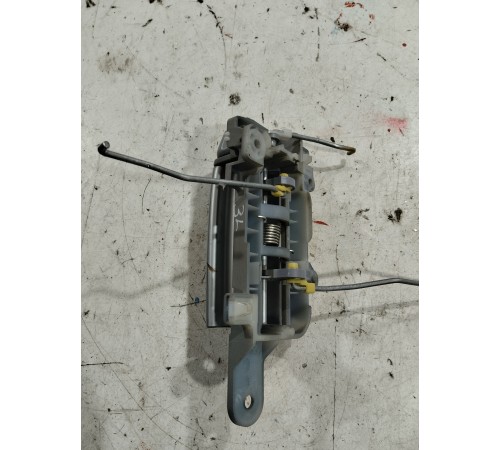 Ручка двери (задняя левая внутренняя)