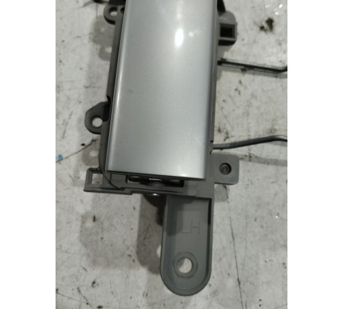 Ручка двери (задняя левая внутренняя)