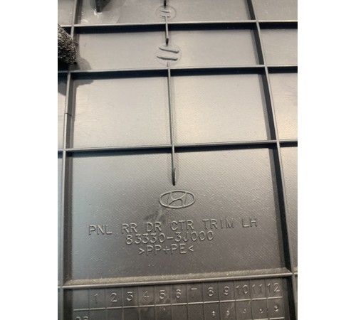 Обшивка двери (задняя, левая)