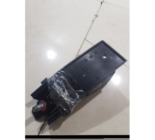 Ответная часть ремня безопасности задняя правая