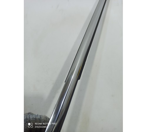 Молдинг двери(задний правый)