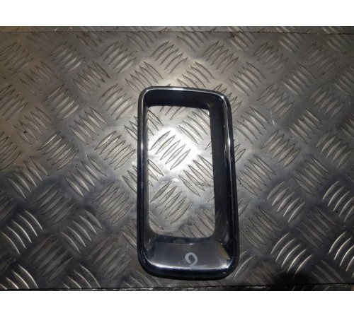 Решетка в бампер перед.