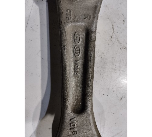 Рычаг подвески(передний правый нижний)