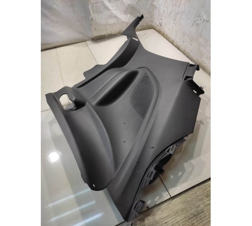 Обшивка салона (правая)