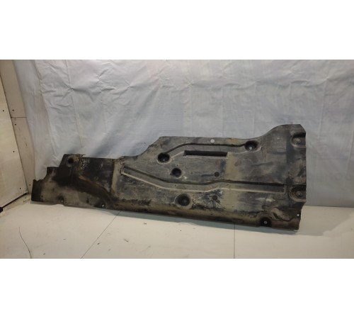 Защита днища (крышка, под основным полом) (Правая)