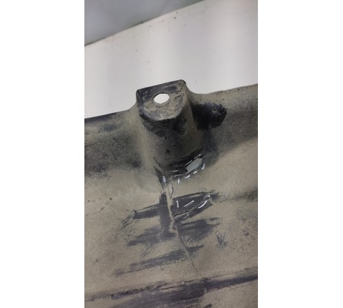 Защита днища (крышка, под основным полом) (Правая)