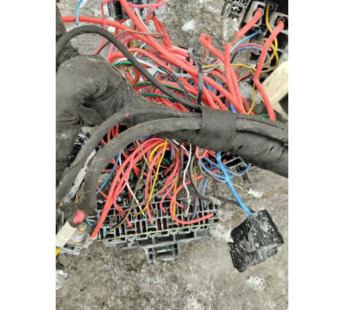 Электропроводка моторного отсека