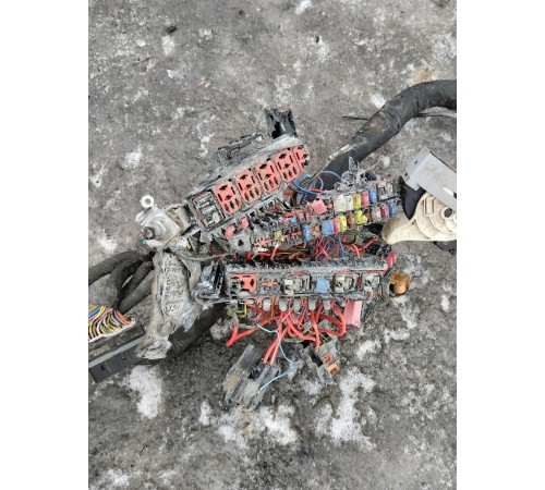 Электропроводка моторного отсека