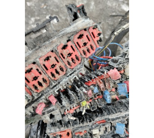 Электропроводка моторного отсека