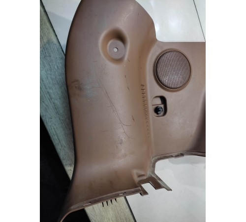 Обшивка багажника (левая)