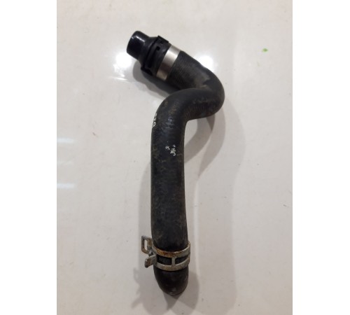 Патрубок системы охлаждения