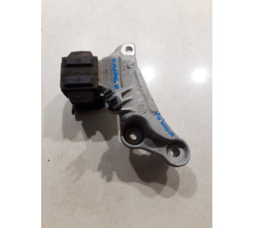 Кронштейн(крепление) двигателя правый