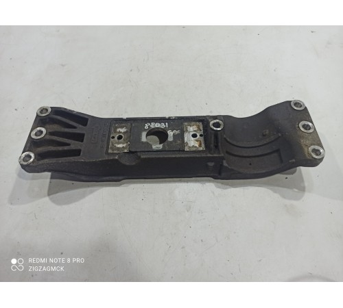 Кронштейн(крепление) коробки передач (АКПП)