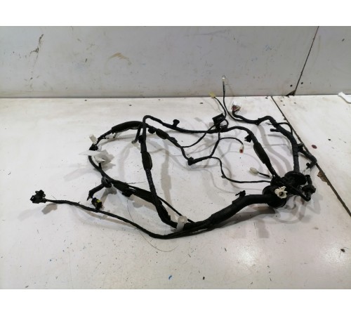 Электропроводка крышки багажника