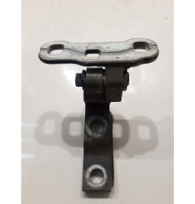 Петля двери (передняя, правая, верхняя)