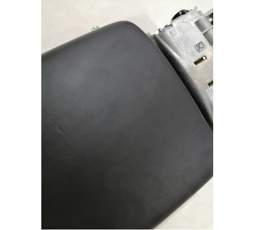 Подлокотник центральной консоли