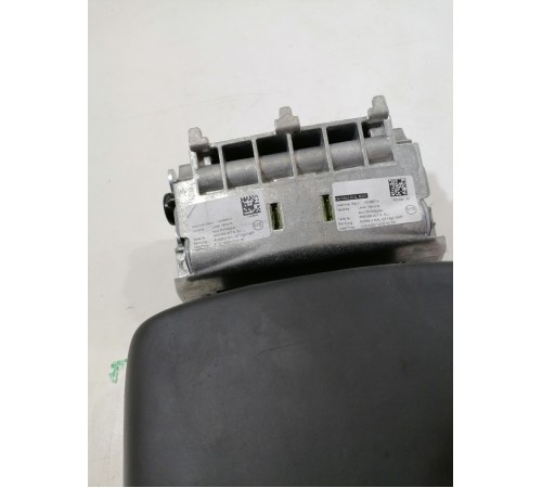 Подлокотник центральной консоли