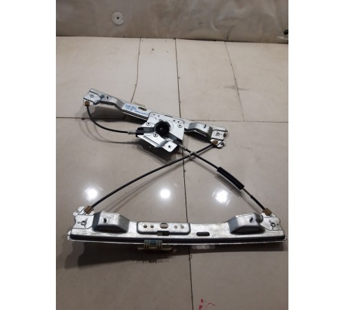 Стеклоподъемник (передний правый)