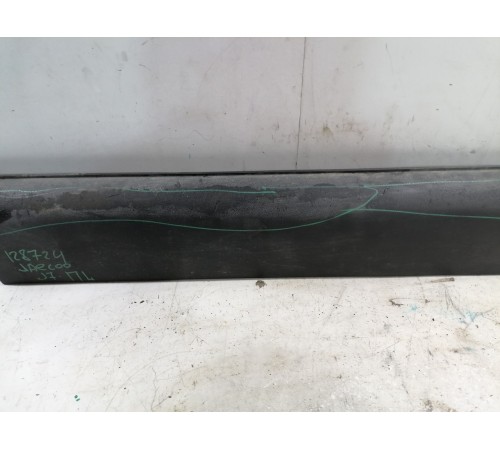 Накладка двери передняя левая