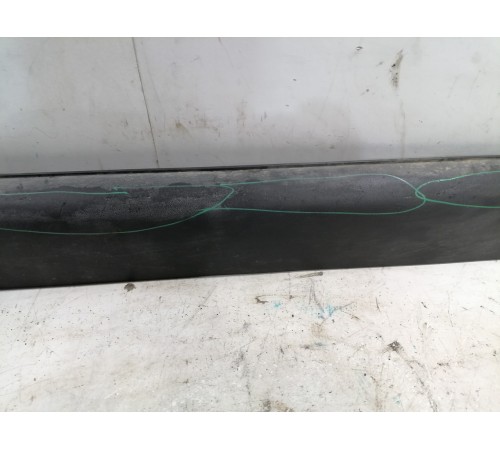 Накладка двери передняя левая