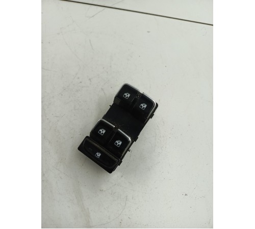 Блок кнопок стеклоподъёмников передний левый