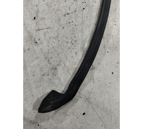 Уплотнитель стекла задний правый верхний