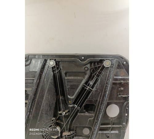 Стеклоподъемник передний левый