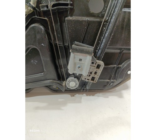 Стеклоподъемник передний левый