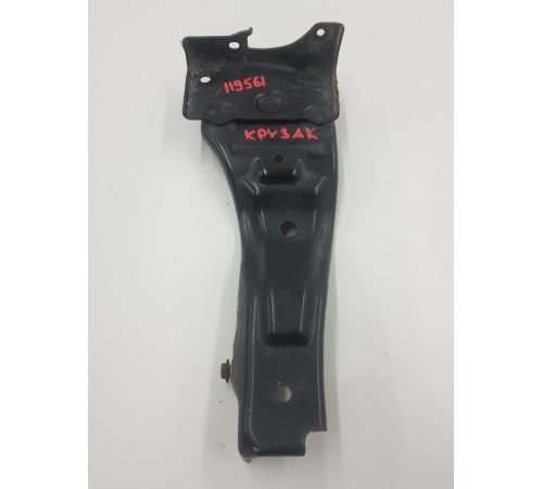 Кронштейн кузова передний левый