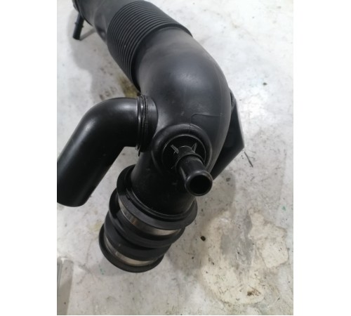 Патрубок воздушного фильтра