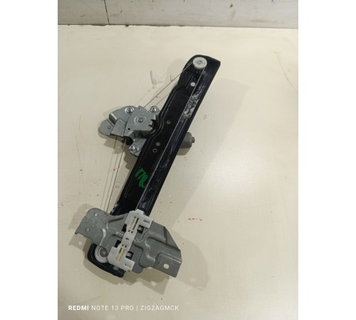 Стеклоподъемник электрический задний правый 