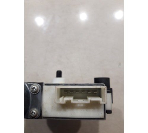 Моторчик стеклоподъемника (передний левый)