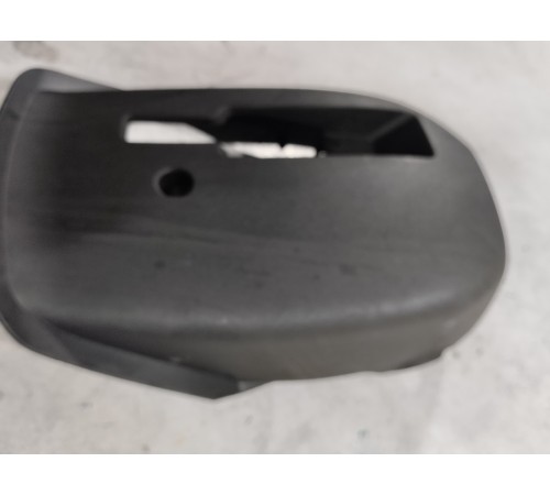 Кожух рулевой колонки нижний